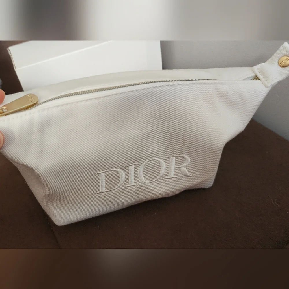 DIOR White Cosmetic Makeup Bag Pouch With Top Handle Clutch New In Box - Picture 5 of 9